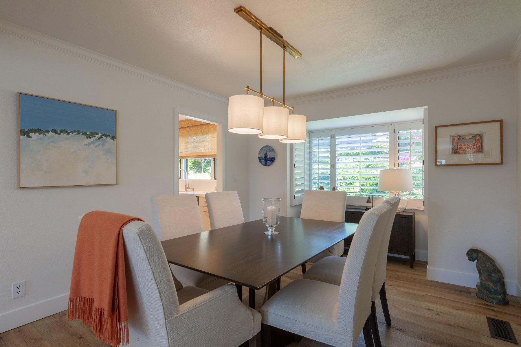 Refined Del Mesa Carmel Living - 275 Del Mesa