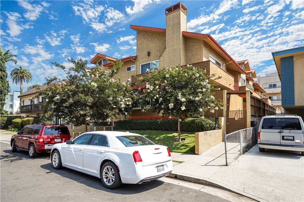 11918 Avon Way, Unit 104