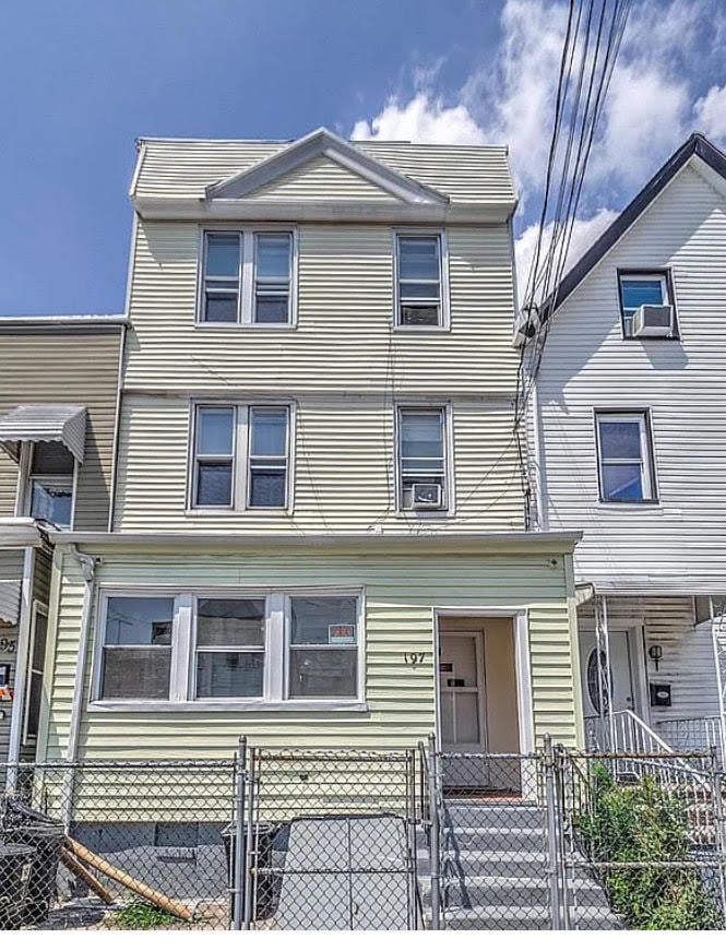 197 olean ave