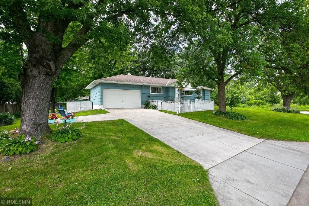 11609 Karen Ln