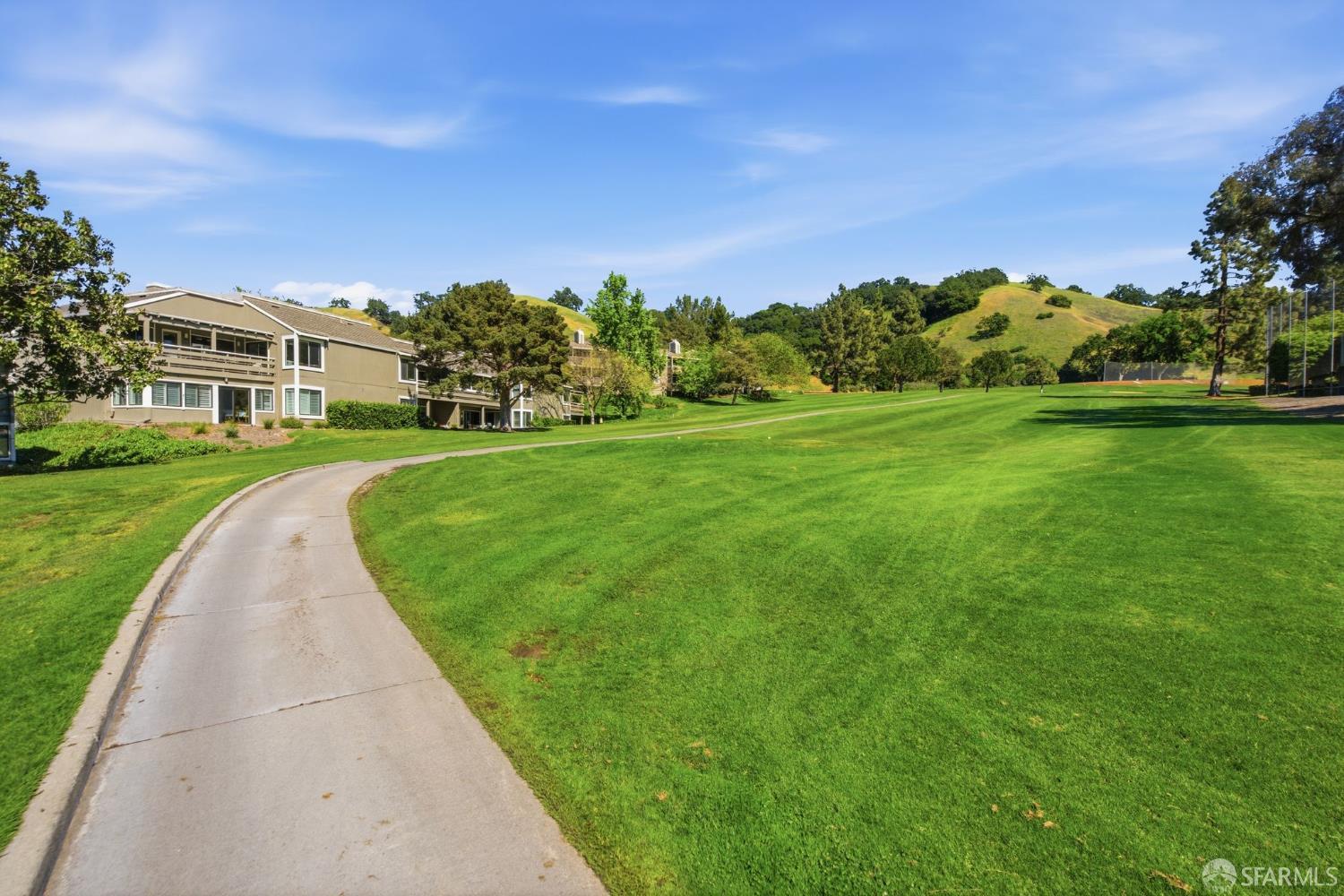 3136 Rossmoor Parkway #5