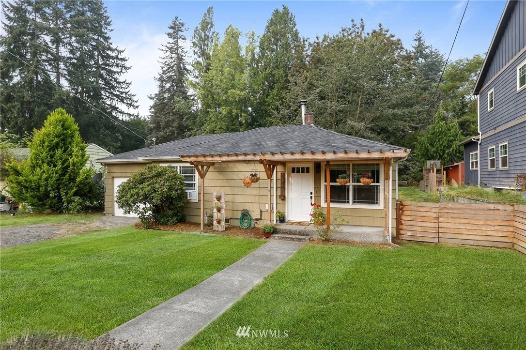 16317 28th Ave NE