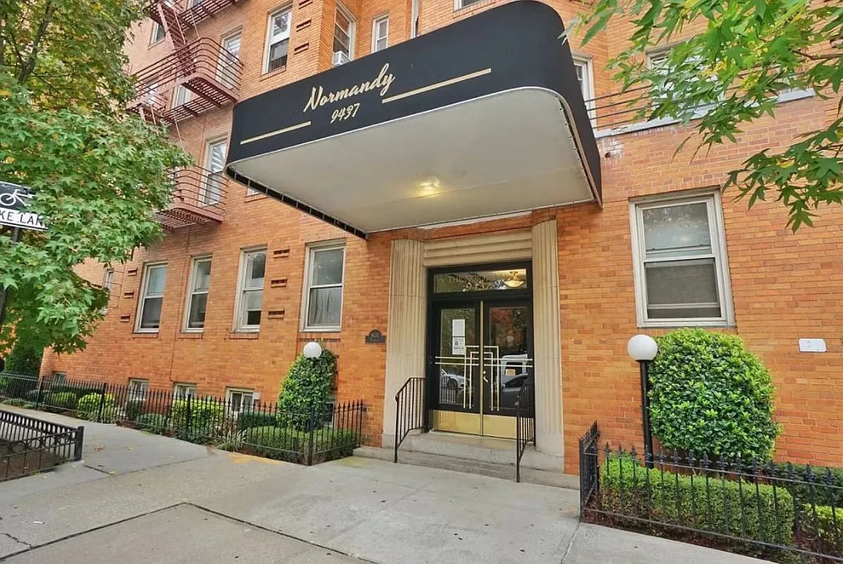 9437 Shore Road Unit: A7