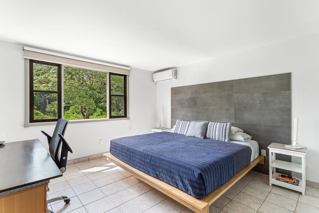 Pacific Beach #10 | Fully Renovated One-Bedroom with Panoramic Ocean & Marina Views