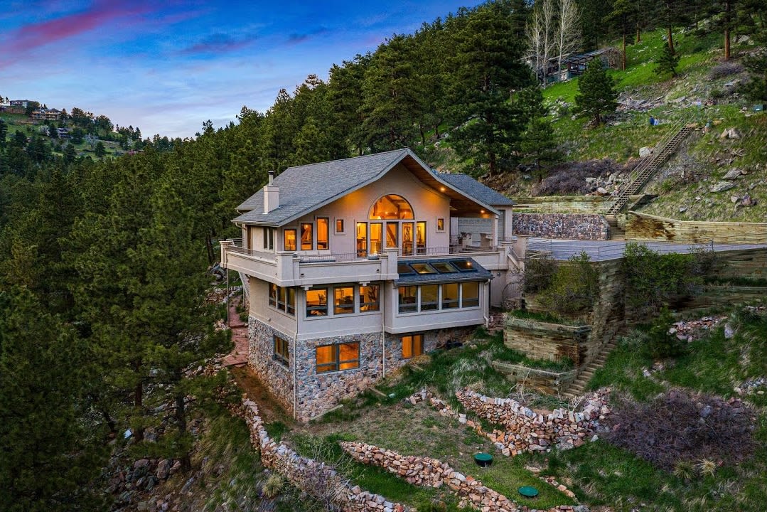 European-Design Retreat Nestled in Boulder