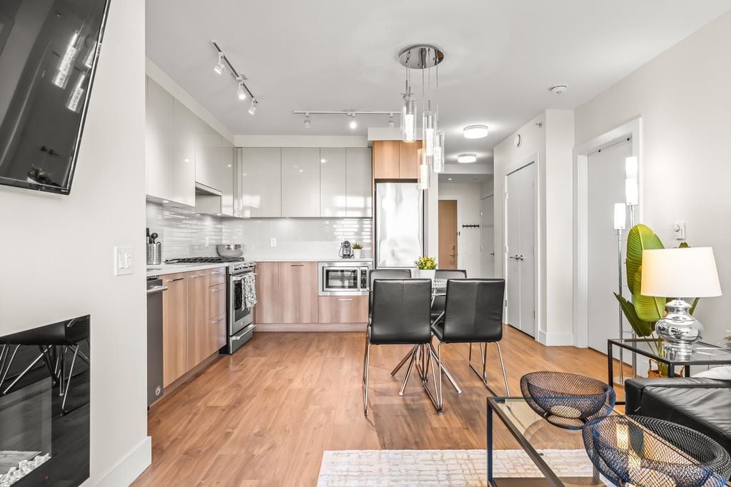 258 Nelson's Ct, #312