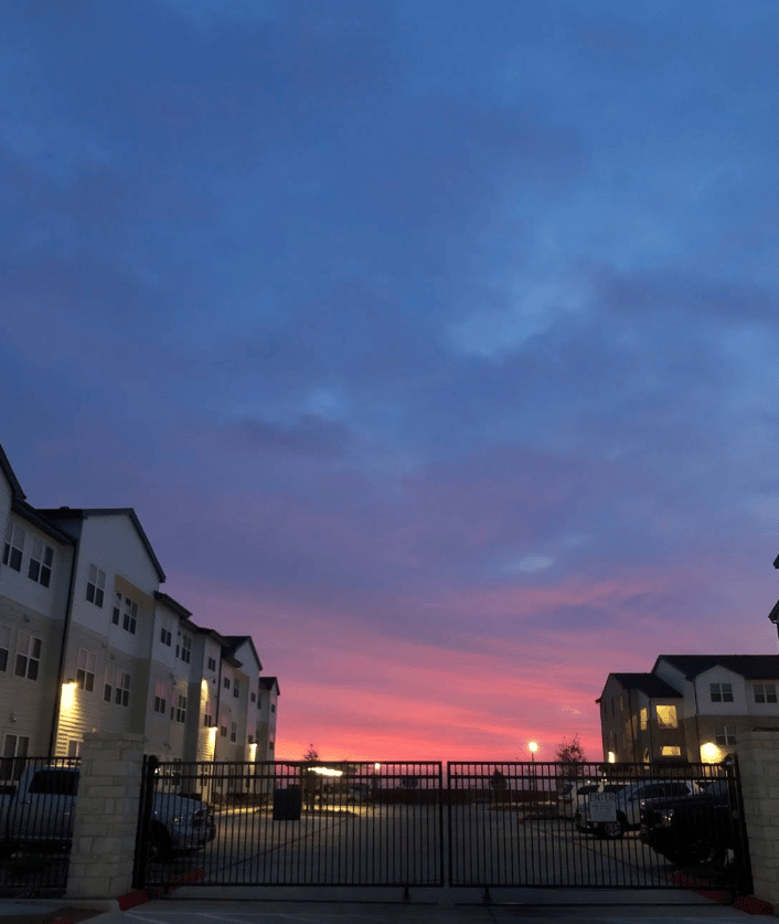 Enjoy up to 2 MONTHS BASE RENT FREE + a $1,250 gift card!