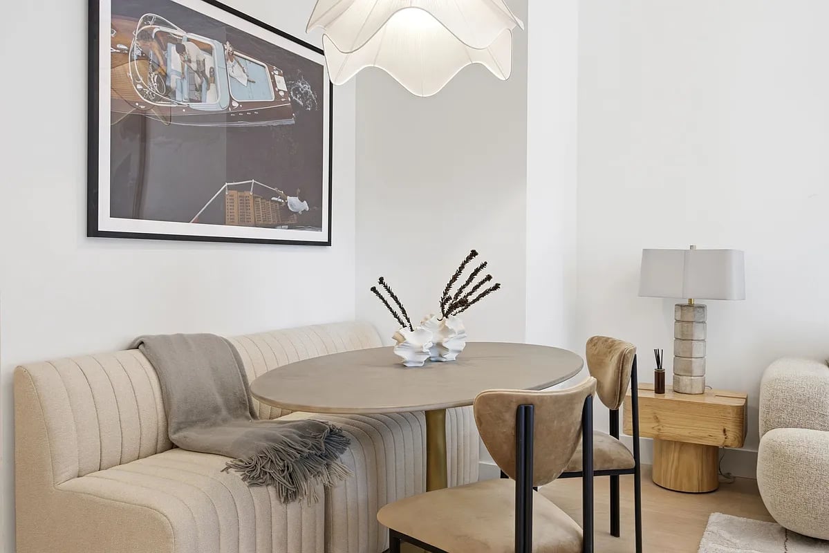 24-01 Queens Plaza North Unit: 206
