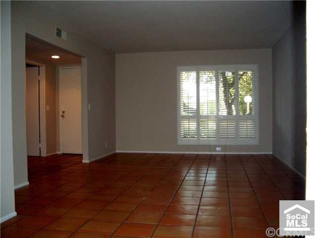 316 ALTA Ln