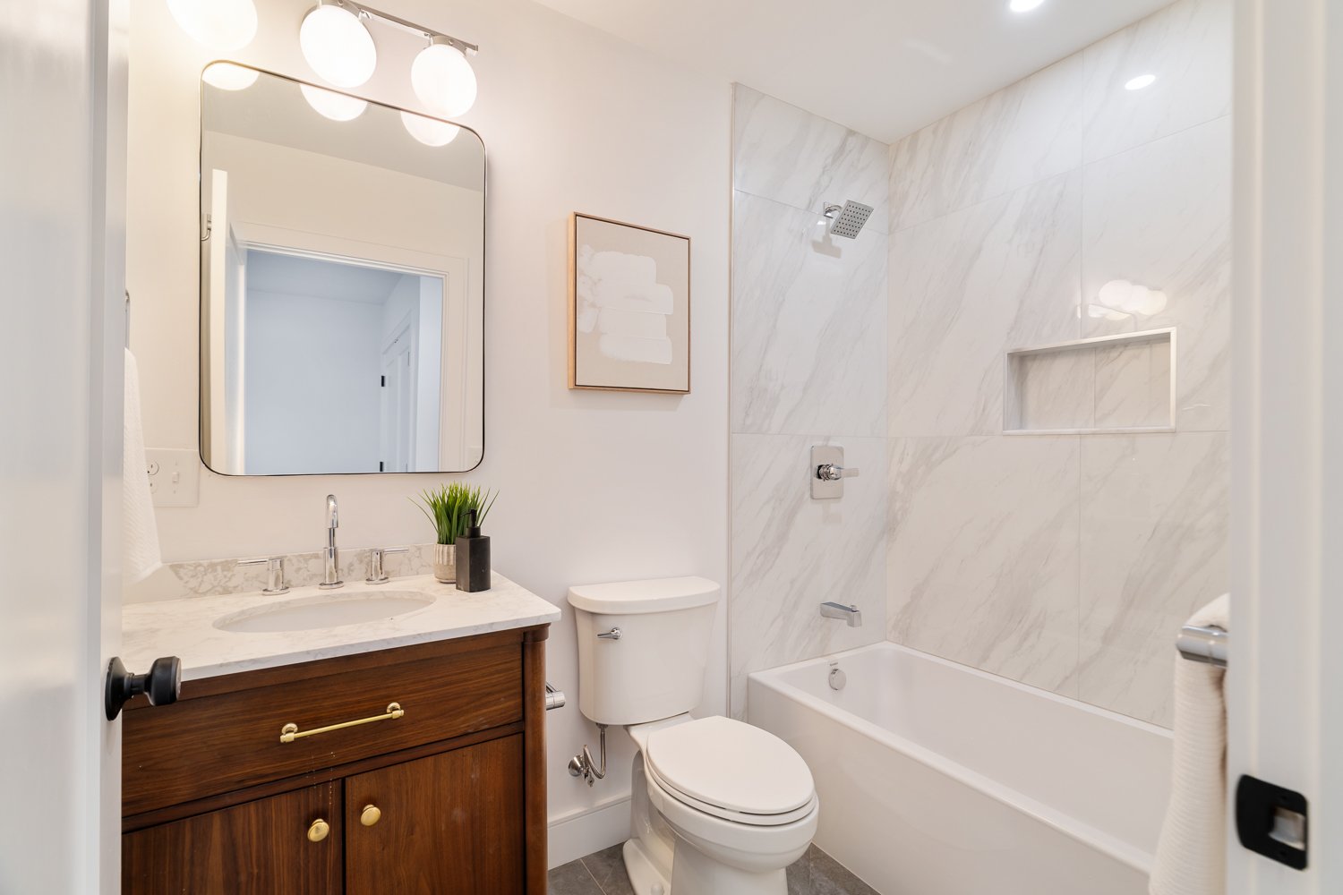9 Olive Ave # 1