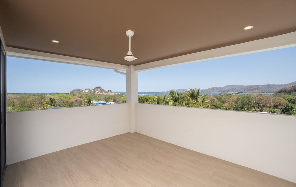 Luxury Ocean-View Home in Altos de Flamingo2