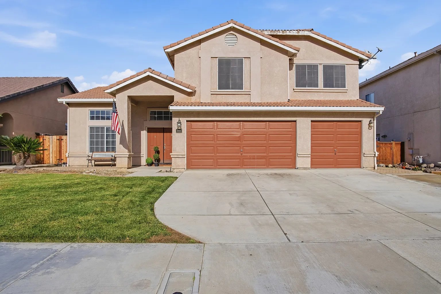 1044 Sandra Street