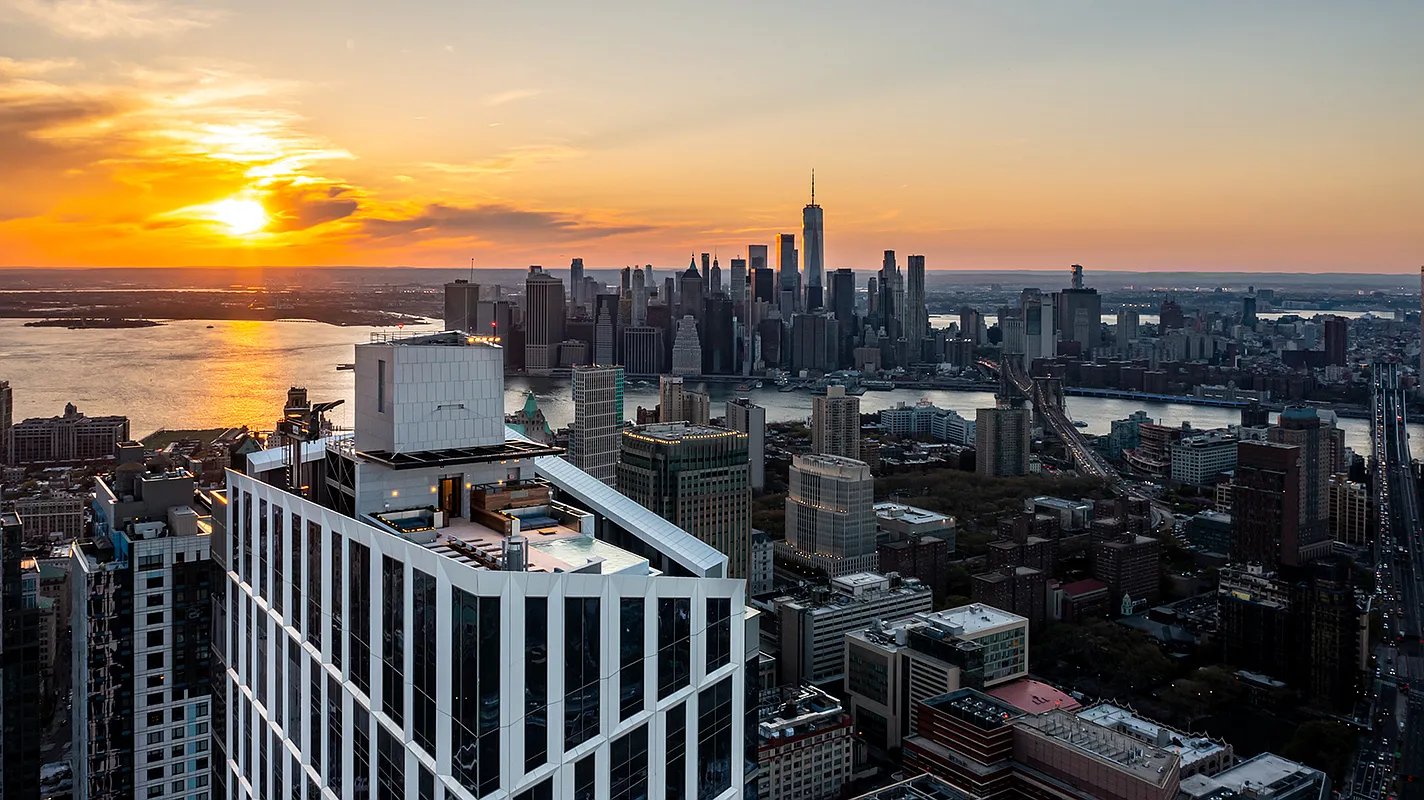 1 City Point, #19B