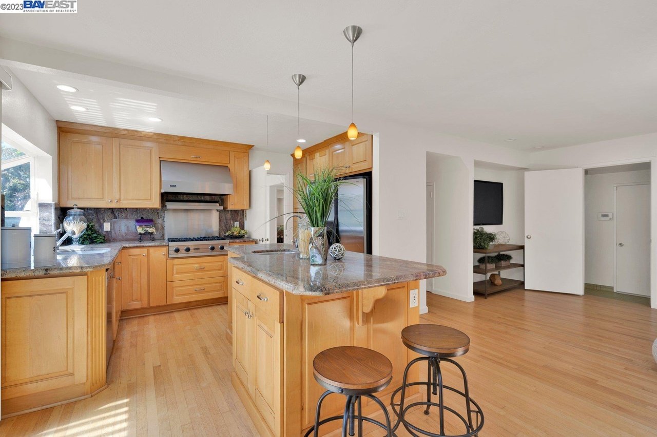 35107 Maidstone Ct