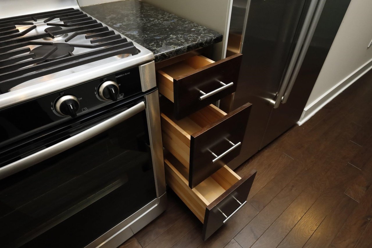 140 W Franklin St #514