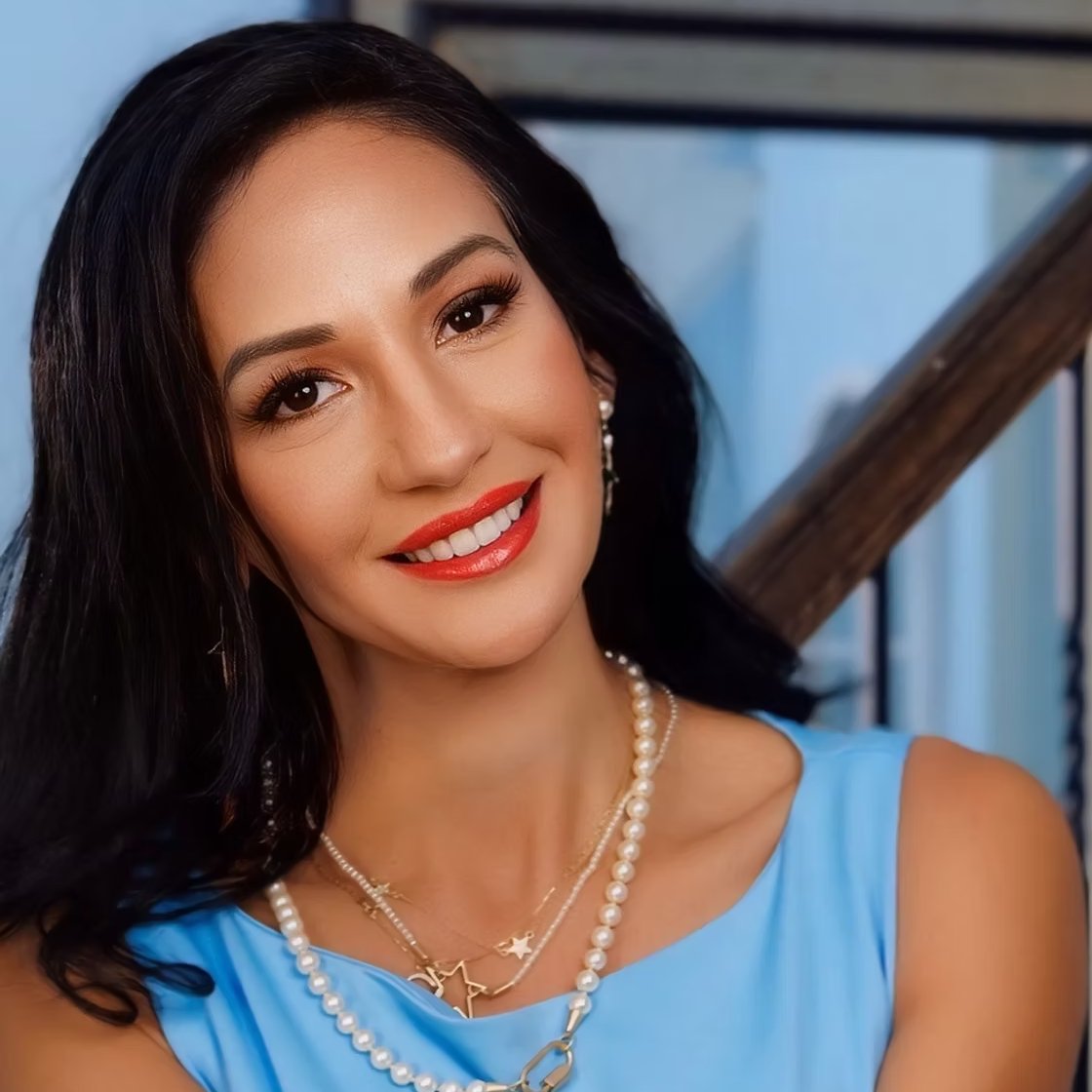 Sandra Reardon Vienna, VA Real Estate Agent Headshot