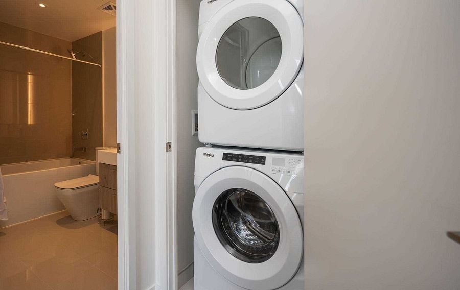 1 Yorkville Avenue 3109