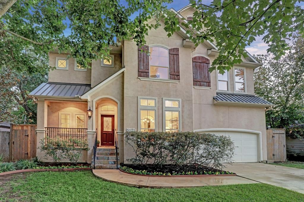 5121 Patrick Henry St