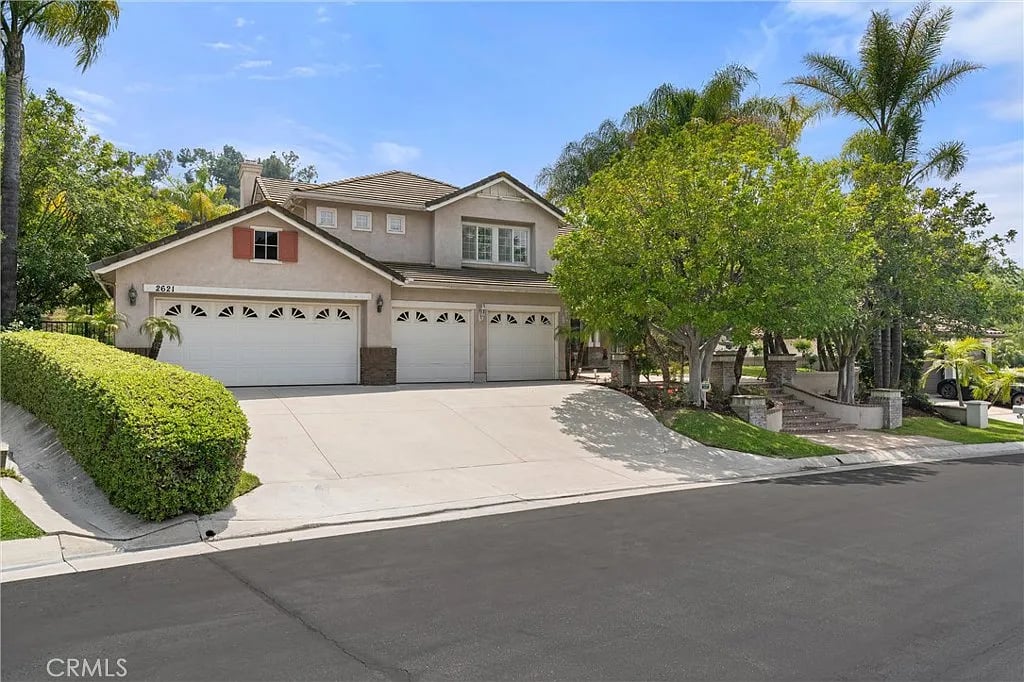2621 Palomino Dr