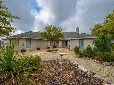 13636 Lytle Ln