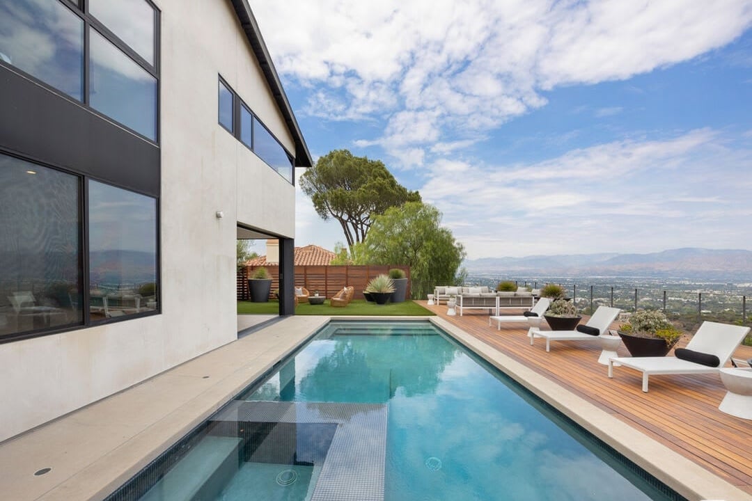 Beverly Ranch Road, 90210