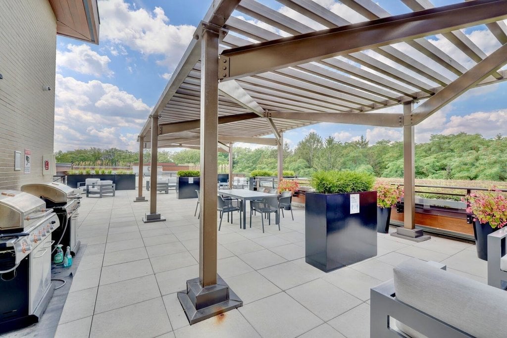 1575 Lakeshore Road #462