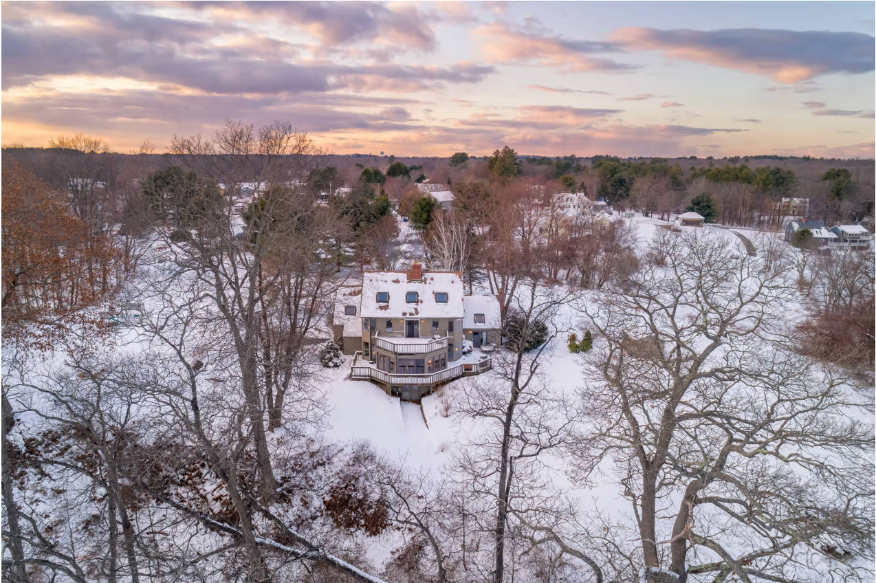 3 Great Meadow Rd