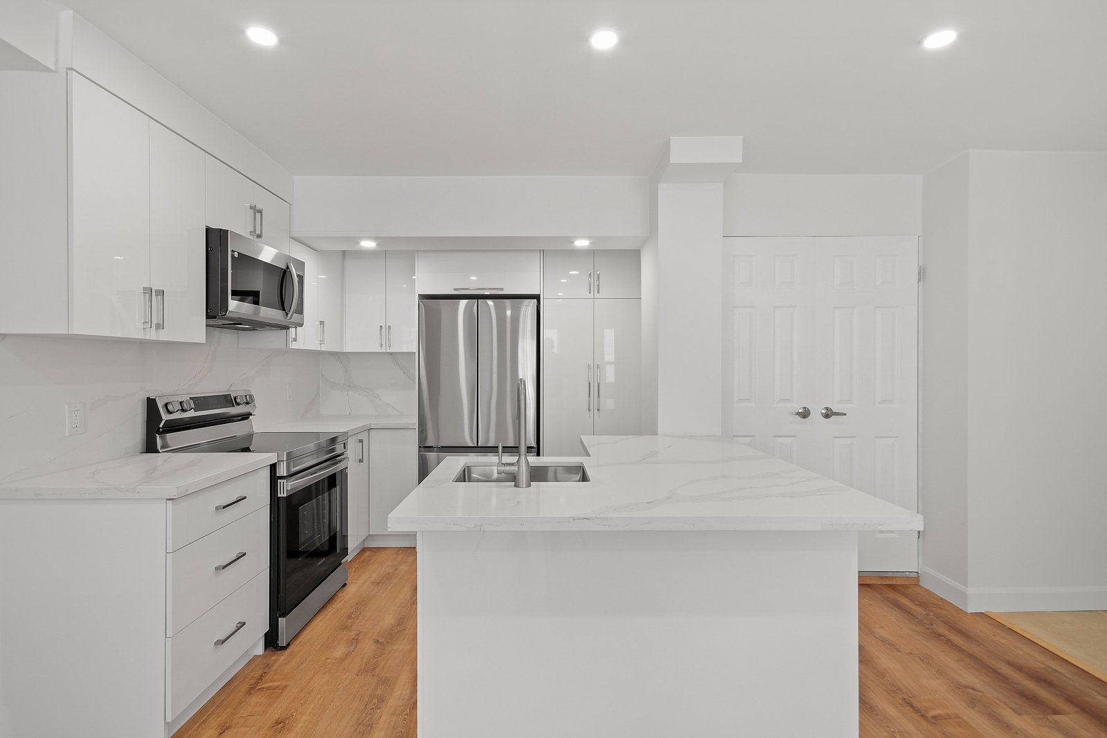 1328 Gerrard Street E Unit: 203