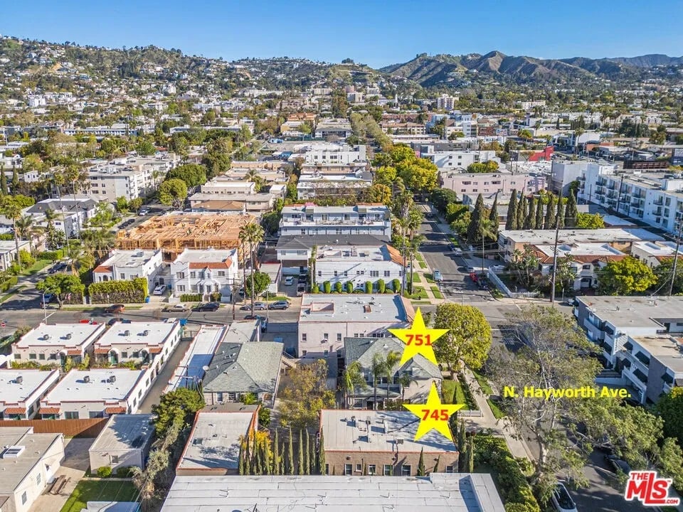 745 Hayworth Ave.
