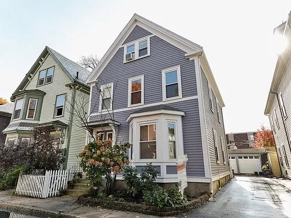 28 Bardwell St