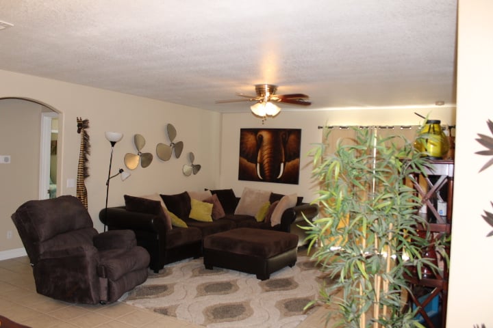 2910 Simitan Dr. 