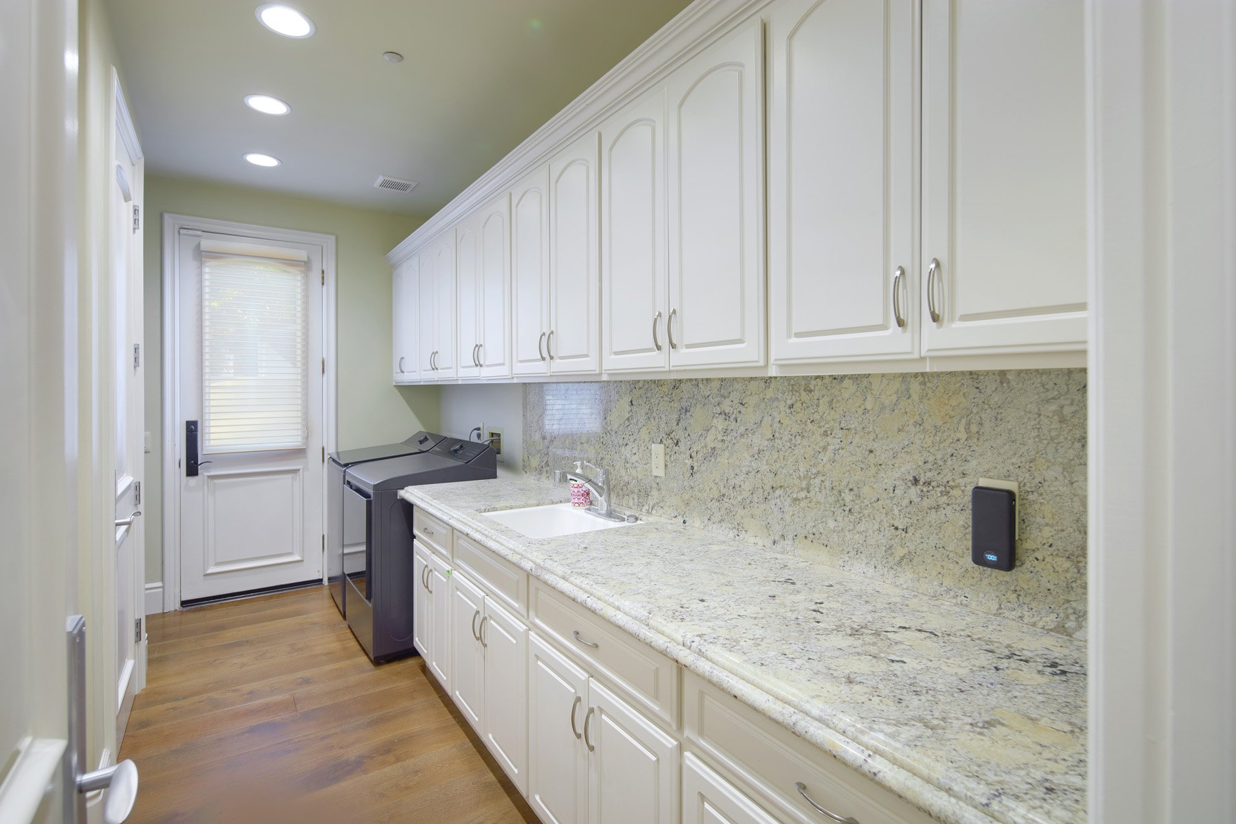 1 Elk Grove Ln