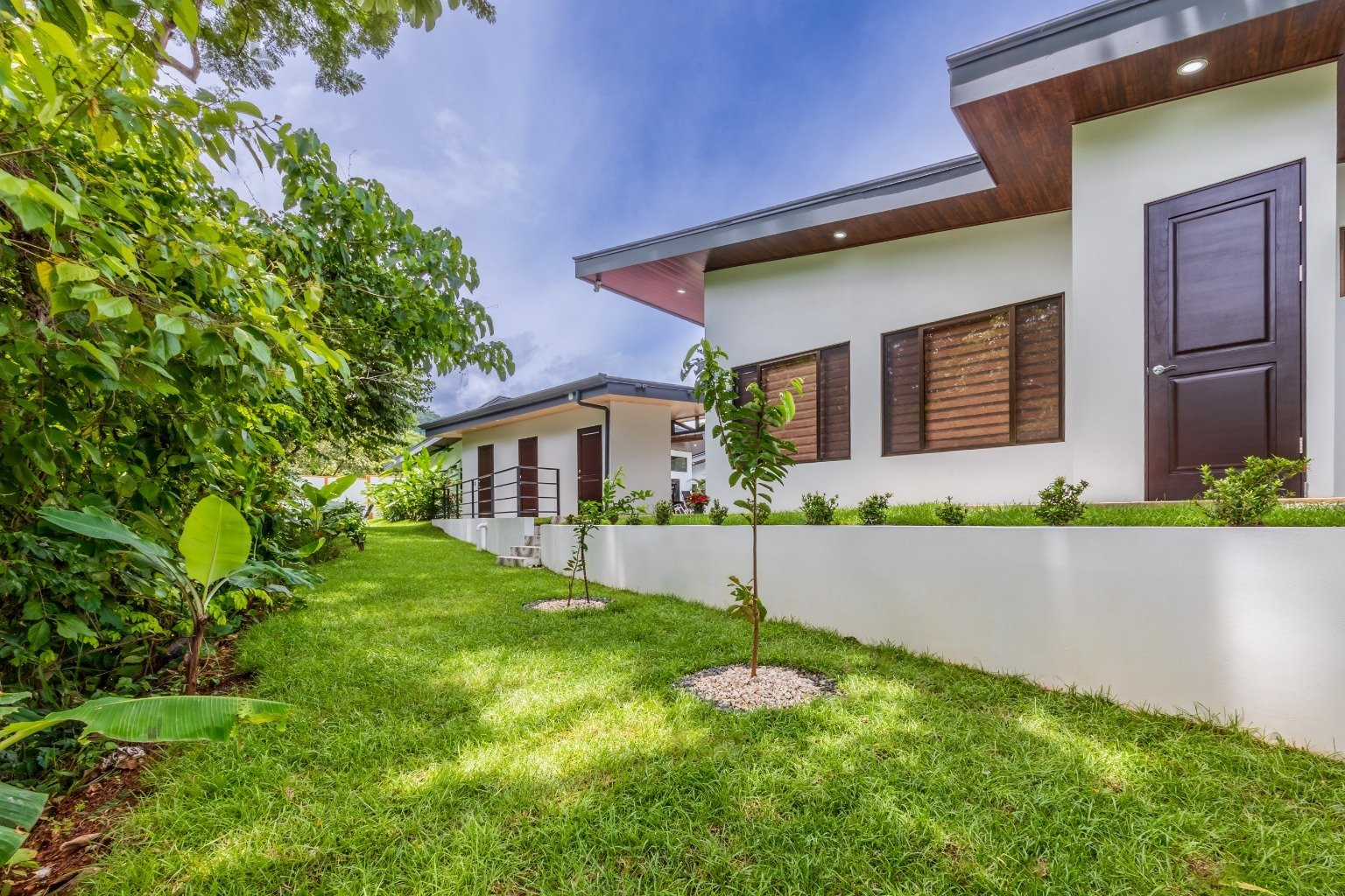 Incredible turnkey investment opportunity, 3 Rental villas, and a 2 Bedroom Home with a large pool.