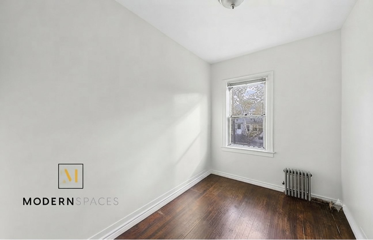 Woodside/Sunnyside Three Bedroom Apartment!