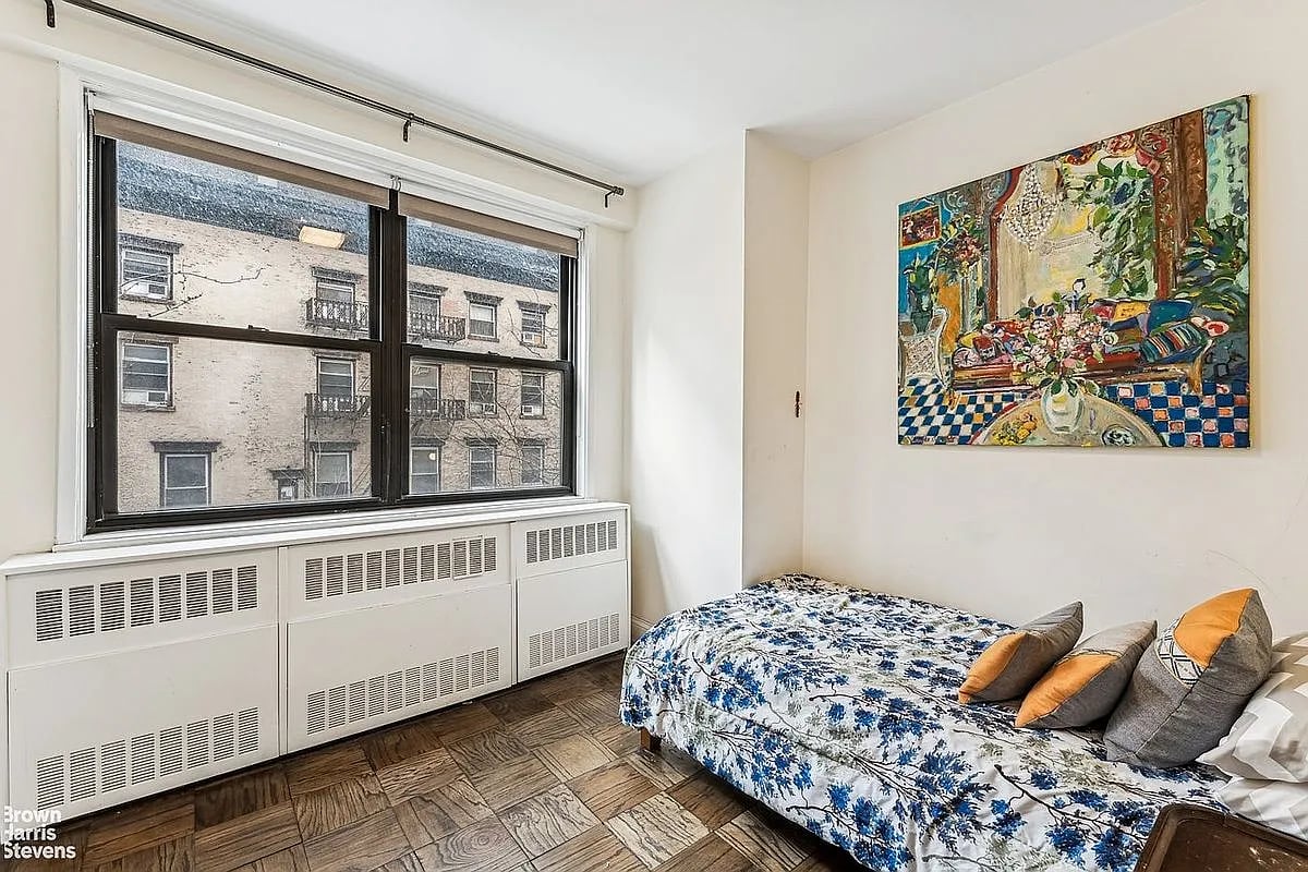 330 3rd Ave Apt 3-G