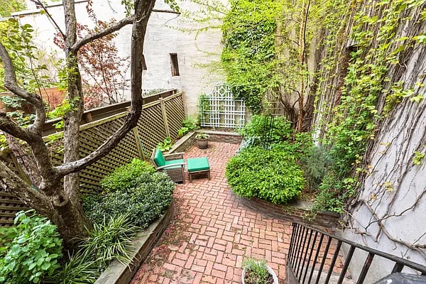 404A Henry Street