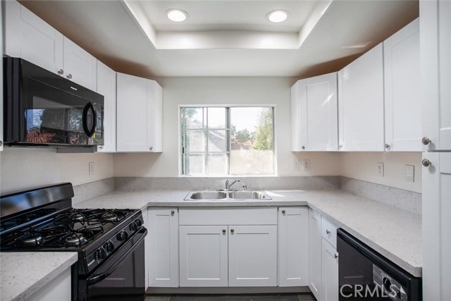 27332 Nicole Dr
