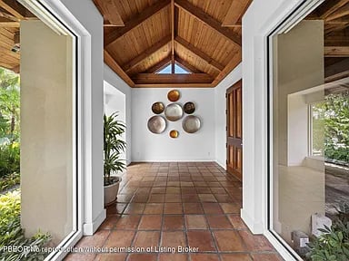 6 La Costa Way