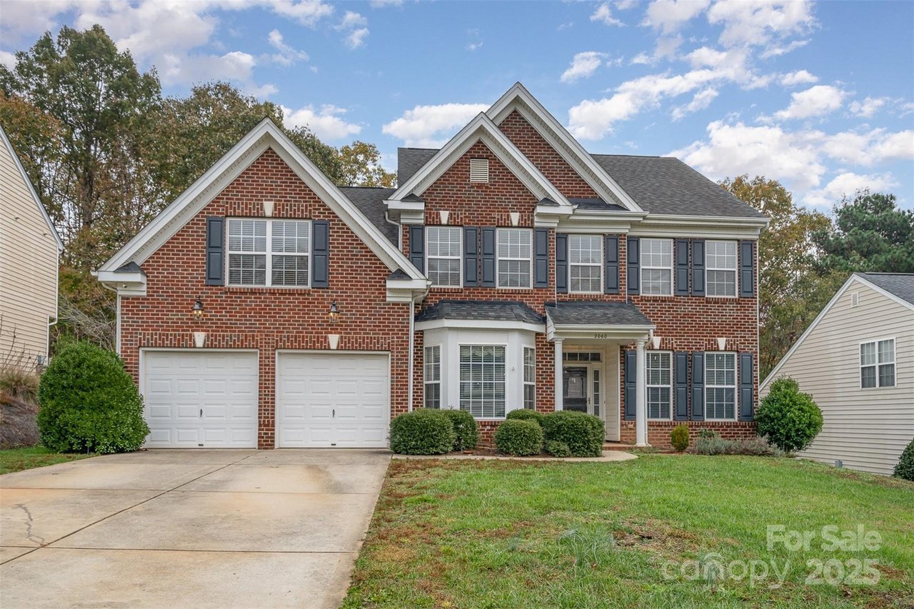 2060 Foxwood Ct