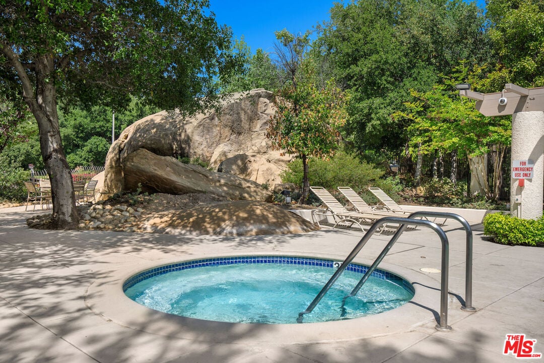 22303 Golden Canyon Cir