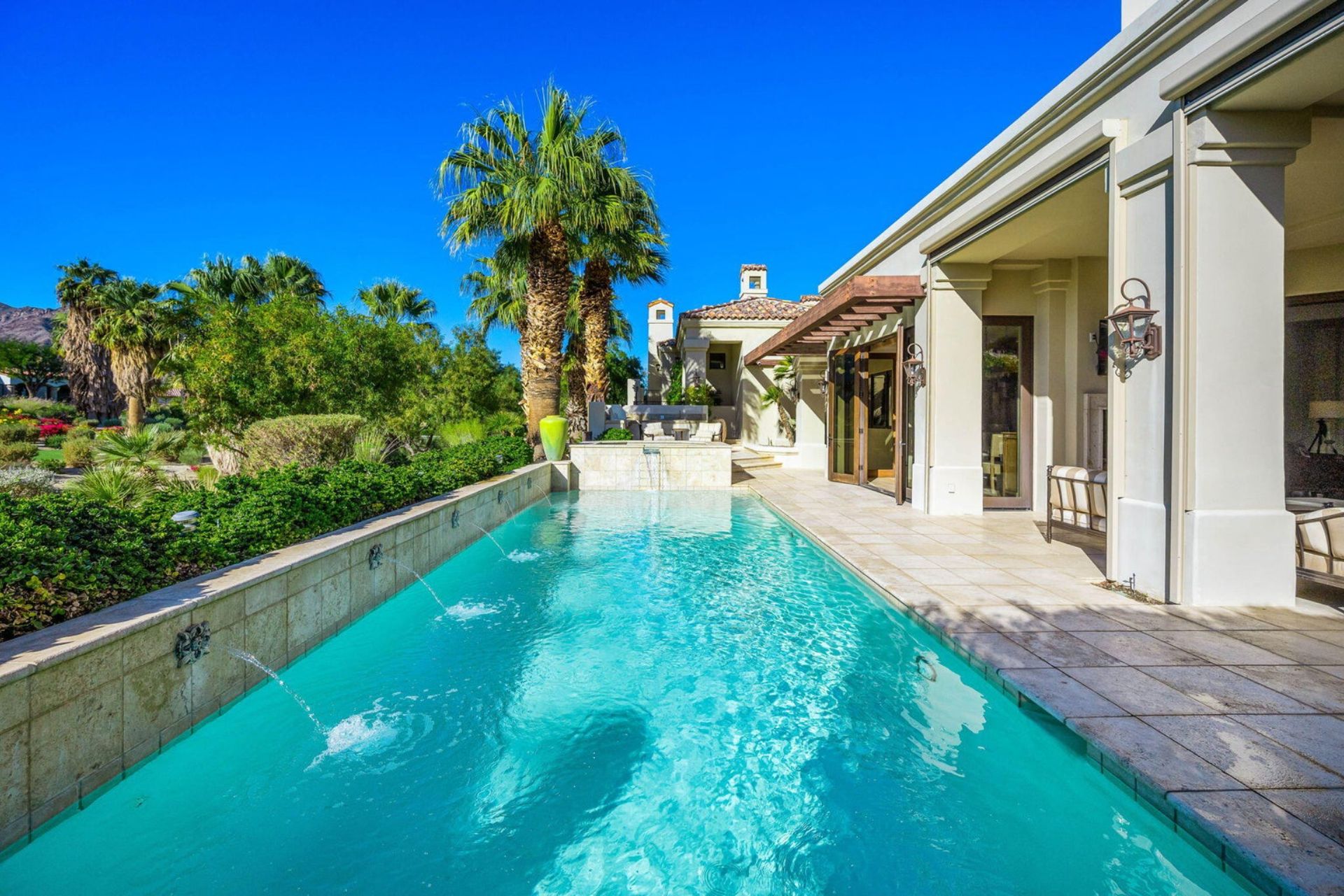 52705 Claret Cove