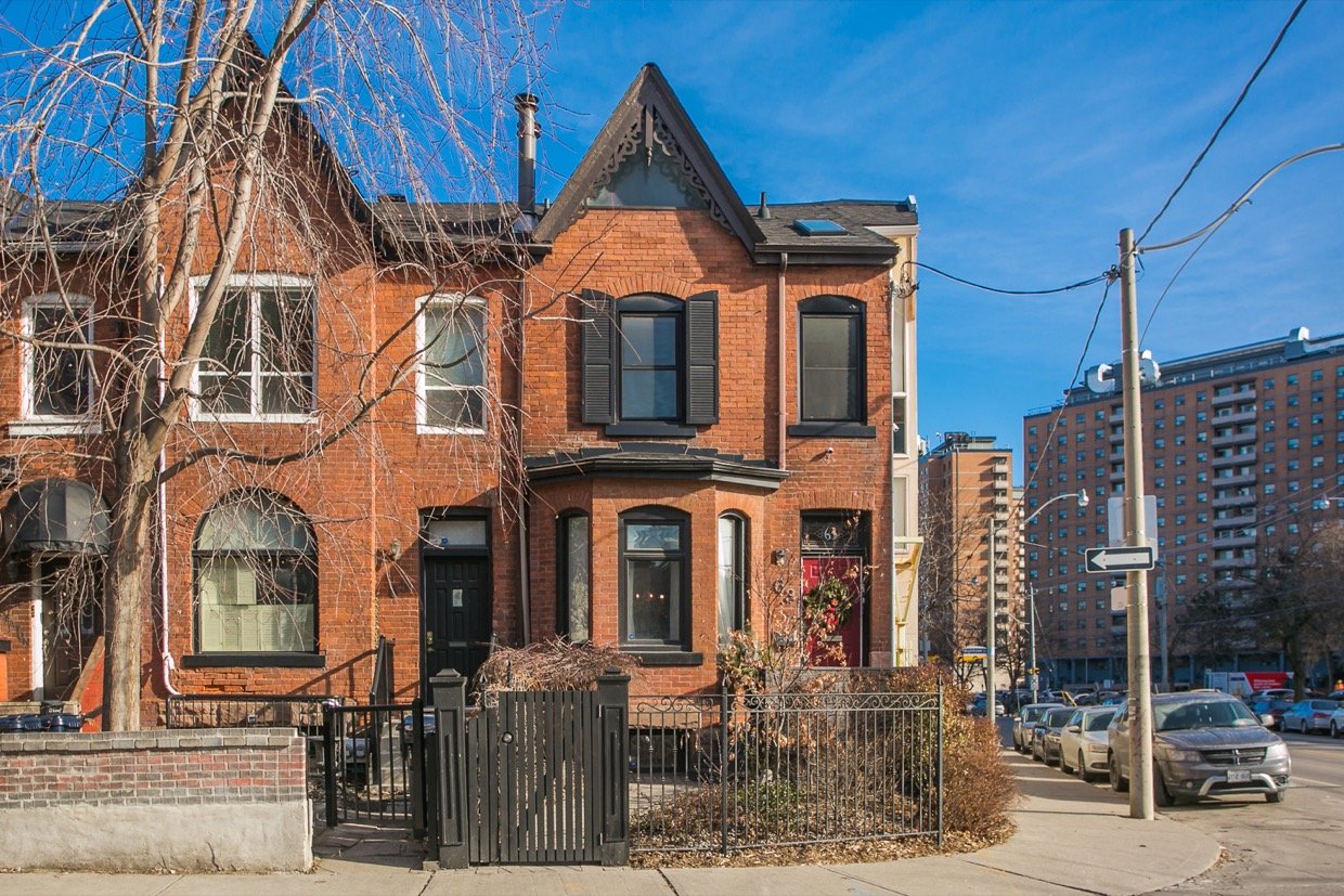 63 Seaton St