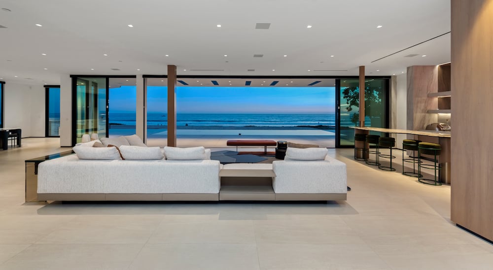 31100 Broad Beach Rd