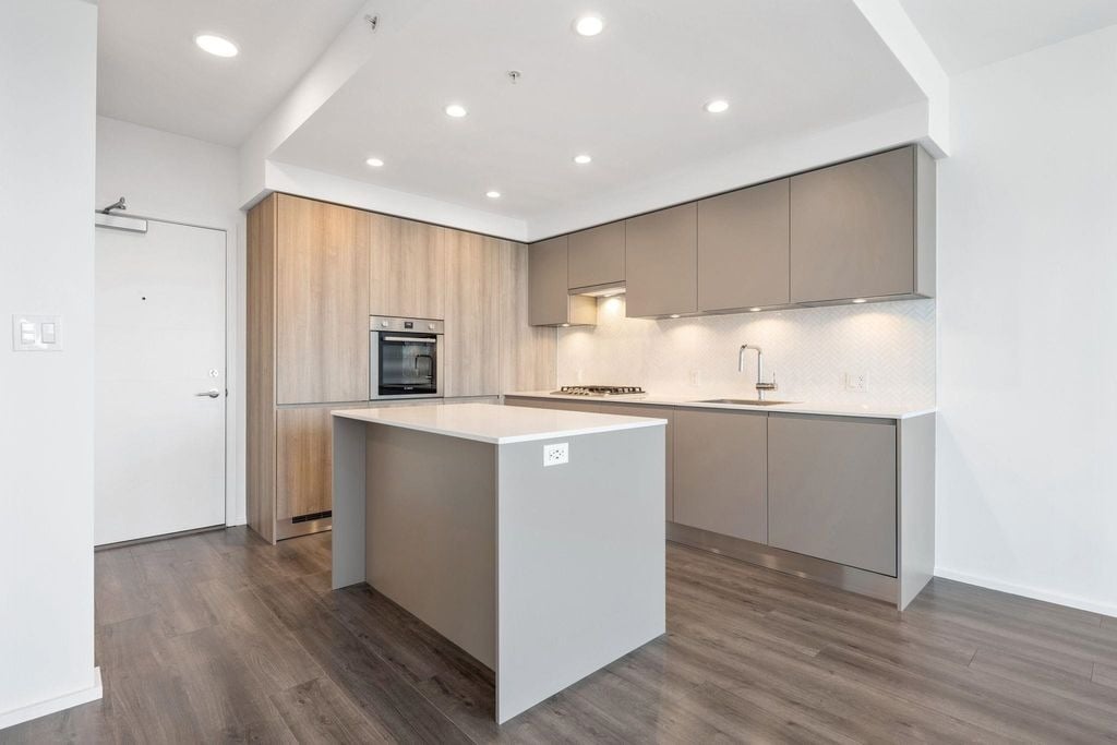 3809 Evergreen Pl, #2108