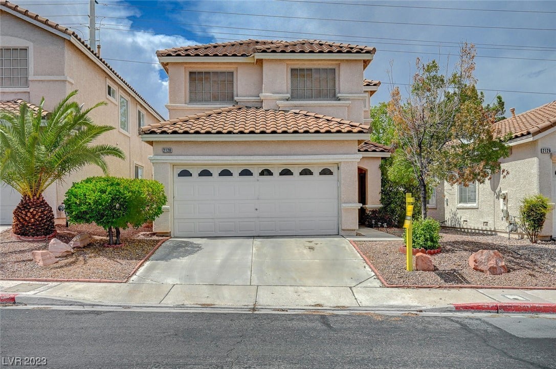 2128 Polynesia Cir