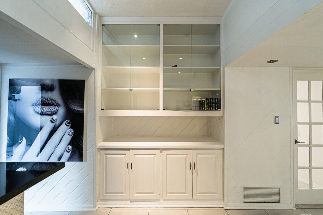 Evercrest Pavilion, Mulholland Dr, 90046