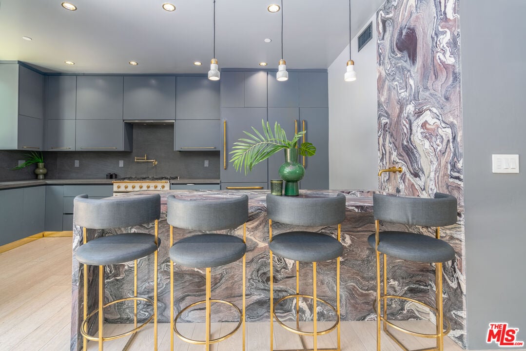 Meridian Reserve, Franklin Ave, 90046