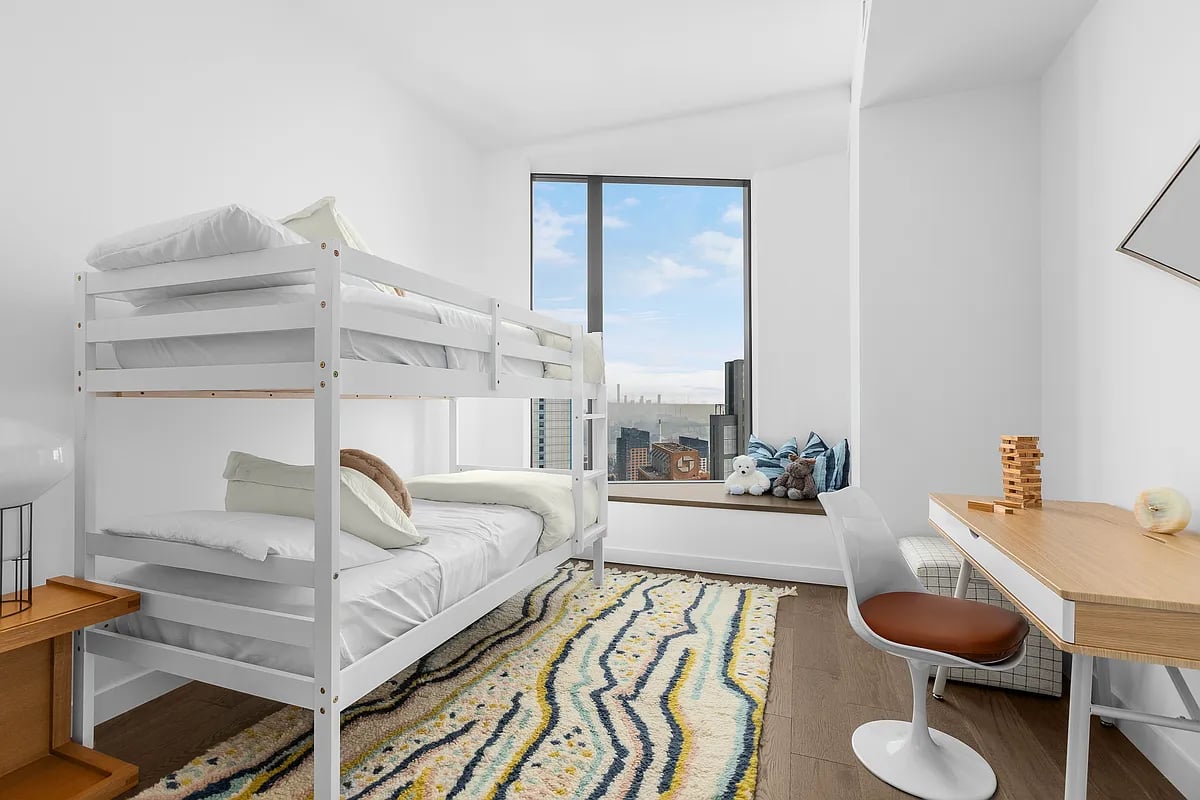 11 Hoyt Street #49C