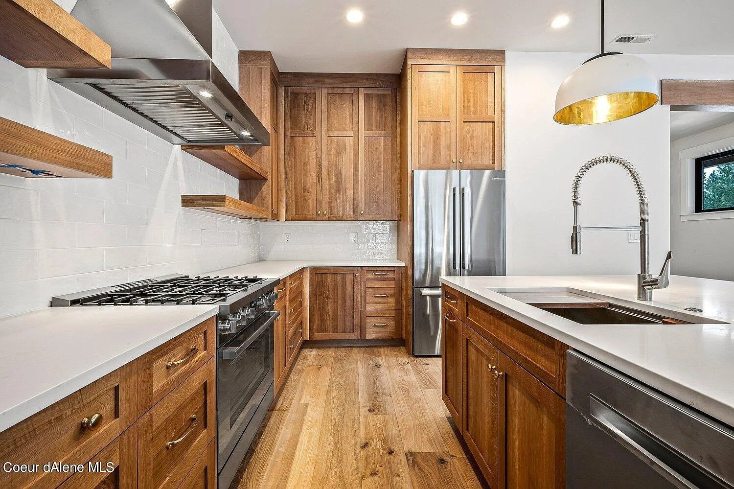 428 W Beach Ct