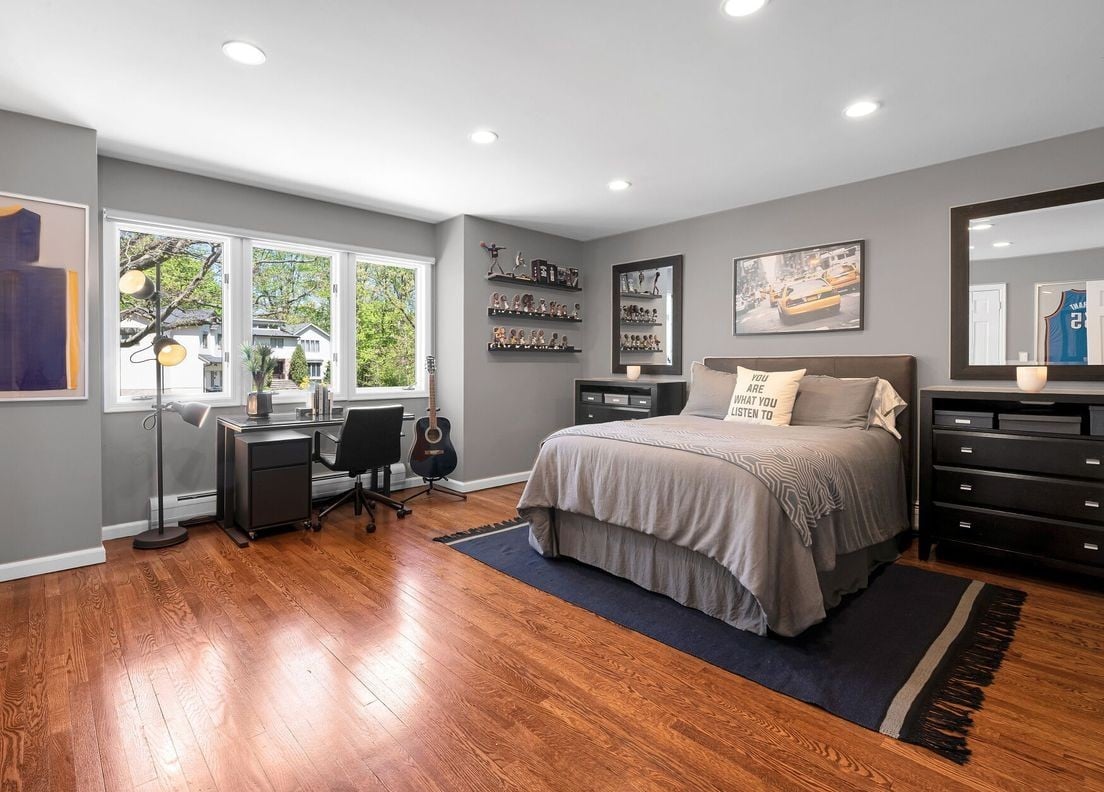 9 Deerfield Drive